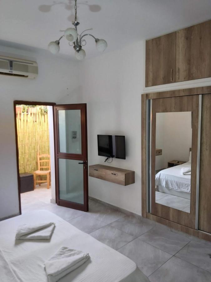 Compact Home Nicosia Exterior photo