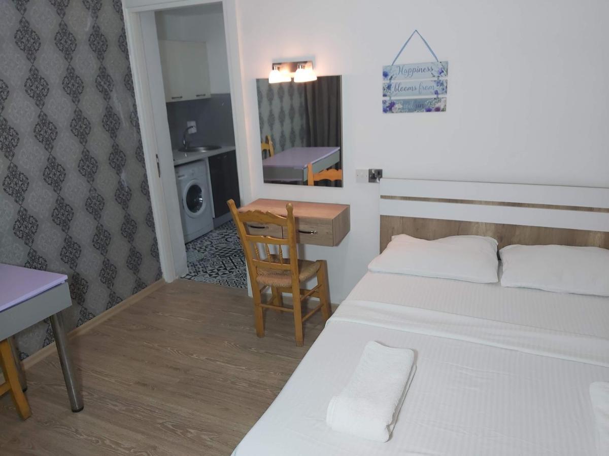 Compact Home Nicosia Exterior photo